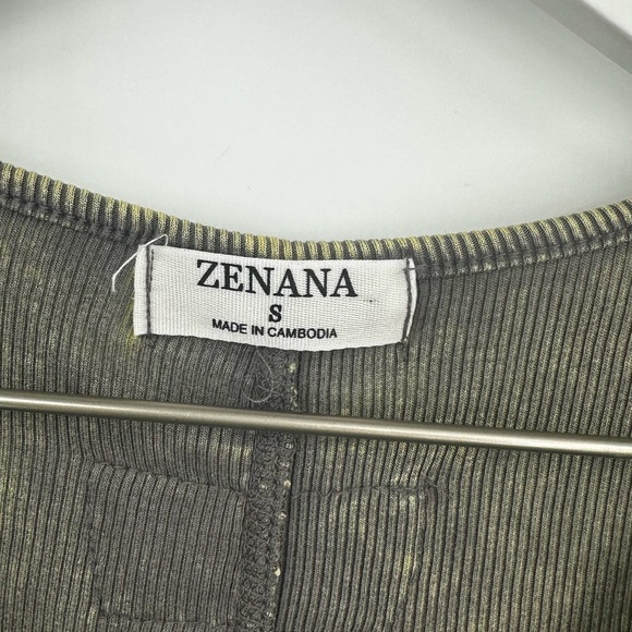 Zenana Acid Wash Button Up Tank Top Size Small Boho - Picture 4 of 7